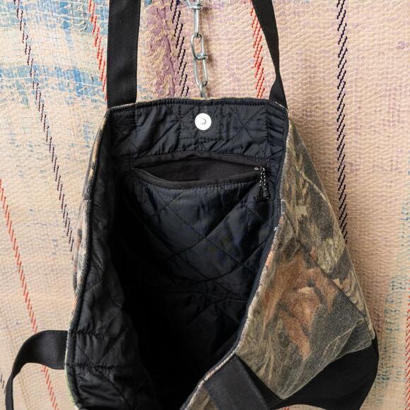 Upcycled carhartt tote bag - Picture 7 of 7